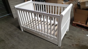 BRAND NEW MOTHERCARE HIGH GLOSS WHITE SLEIGH COT BED WITH STORAGE DRAWER - (KB488) - RRP £299 - IN 2 BOXES