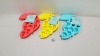 192 X BRAND NEW SUMMER LIVING TOUCAN SHAPED ICE CUBE TRAYS IN YELLOW, PINK AND BLUE IN 8 BOXES