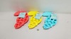 192 X BRAND NEW SUMMER LIVING TOUCAN SHAPED ICE CUBE TRAYS IN YELLOW, PINK AND BLUE IN 8 BOXES