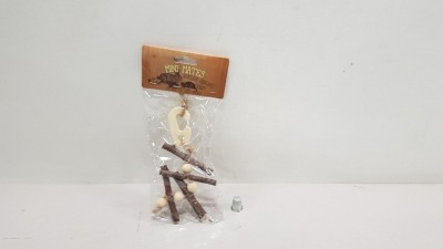648 X BRAND NEW MINI MATES WOODEN HANGING CHARM SUITABLE FOR SMALL ANIMALS IN 18 BOXES
