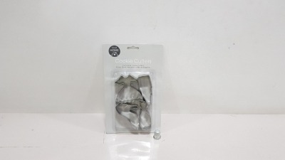 288 X BRAND NEW YOUR HOME FOUR PIECE METAL COOKIE CUTTERS IN VARIOUS STYLES IE DRESS, SHOES, LIPSTICK ETC IN 8 BOXES