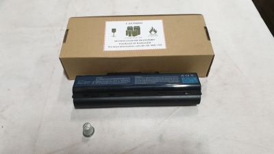 23 X ASSORTED LAPTOP BATTERIES - QBEK00079_49_UK, QBEK00202-KK, AND QBEK00014KK