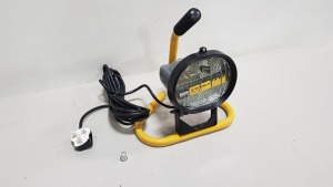 10 X BRAND NEW DEFENDER 240V HALOGEN HEAD PORTABLE SITE LAMP / WORKLIGHT WITH 5M CABLE, 13A PLUG COMPLETE WITH MINIPOD STAND KIT (CODES E58059 + E722960) - IN 1 BOX (LAMP) + 1 BOX (STAND)