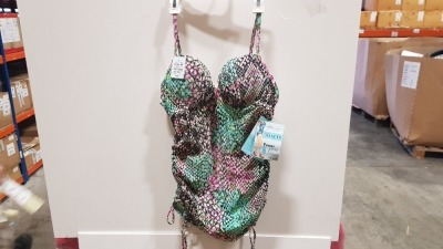 30 X BRAND NEW SPANX PUSH UP SNAKE PRINT TANKINI SIZE MEDIUM RRP $34.99