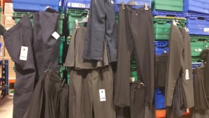 £400 MIN RETAIL VALUE OF CHILDRENS SKIRTS AND PANTS IN VARIOUS STYLES AND SIZES IN 5 TRAYS (NOT INCLUDED)