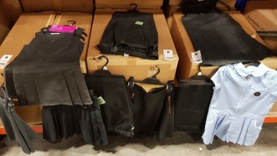 £400 MIN RETAIL VALUE OF CHILDRENS PINAFORES AND SKIRTS IN VARIOUS STYLES AND SIZES IN 5 BOXES