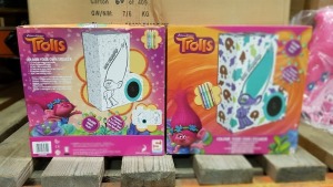 24 X BRAND NEW TROLLS COLOUR YOUR OWN SPEAKER CONTAINS 4 MARKERS & COLOUR YOUR OWN SPEAKER