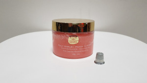 10 X BRAND NEW KEDMA SALT SCRUB PEACH & HONEY WITH DEAD SEA MINERALS AND NATURAL OILS. TRRP $899.50