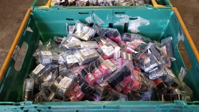 APPROX 500 PIECE BRAND NEW ASSORTED TRAY OF BRANDED NAIL POLISH IN VARIOUS COLOURS. - APPROX TRRP £1,000.00 (TRAY NOT INCLUDED)