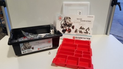 1 X BRAND NEW LEGO MINDSTORMS EDUCATION EV3 CORE SET. (MADE FOR IPOD, IPHONE AND IPAD) (6159426)