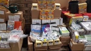 FULL PALLET OF BRAND NEW EDUCATIONAL / STATIONERY EQUIPMENT CONTAINING THE MATHS BOX, TTS CALENDER, FOAM DICE WITH POCKETS, TTS ASSESSMENT FOR LEARNING, TTS HEALTHY EATING HEALTHY LIVING BOOK, NORIS TUB SHARPENER ETC