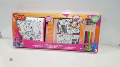 30 X BRAND NEW NICKELODEON TROLLS SET OF 3 COLOUR YOUR OWN BAGS INCLUDES MARKERS, YOUR OWN BAG, HAND BAG, PENCIL CASE AND GEM STICKERS