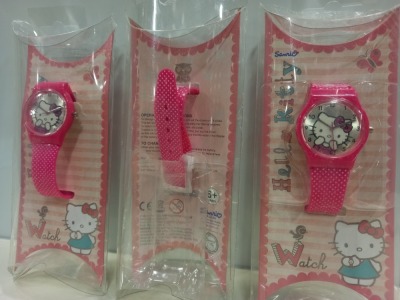 APPROX 50 X BRAND NEW BOXED HELLO KITTY WATCHES