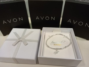 26 X BRAND NEW AVON MELANEE INITIAL WRAP BRACELET - H AND 15 X BRAND NEW AVON SALENA BRACELET - F