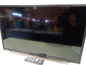 1 X 32" SHARP LED TV WITH FREEVIEW HD WITH CABLING, REMOTE & ORIGINAL INSTRUCTIONS IN WORKING ORDER