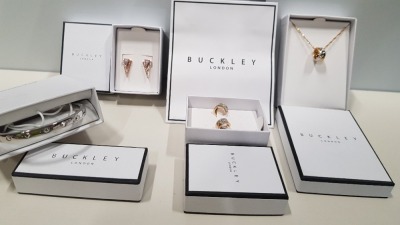 MIXED BUCKLEY LONDON JEWELLERY LOT TO INCLUDE ROSE GOLD TRIANGLE EARRINGS, ROUND GOLD EARRINGS, 3 TONE NECKLACE AND SILVER STUD BRACELET - ALL INDIVIDUALLY BOXED / EACH BOX COMES WITH BRANDED GIFT BAGS