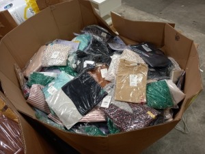 FULL PALLET BOX OF BRAND NEW CLOTHING IE. PULL & BEAR DRESSES, TOPS, CARDIGANS, JUMPERS IN VARIOUS STYLES & SIZES