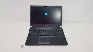 TOSHIBA R700 LAPTOP INTEL CORE I3 2.4GHZ WINDOWS 10 PRO - WITH CHARGER