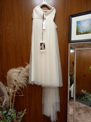 1 X (ZAC POSEN FOR WHITE TALLULAH) WEDDING DRESS MODEL - TALLULAH OFW TUL MORBIDO COLOUR - OFF WHITE SIZE - UK14 RRP - £1,395