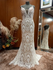 1 X (WILLOWBY BY WATTERS) WEDDING DRESS STYLE - 54111 COLOUR - IVORY NUDE SIZE - 10 RRP - £1,590