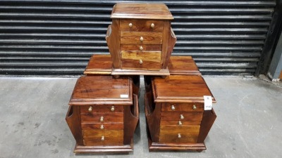 5 X SOLID WOOD NATURAL CLUSTER BUSTER WITH 4 DRAWERS AND NEWSPAPER HOLDERS 50X35X55 (PLEASE NOTE JDW ONLINE RETURNS)