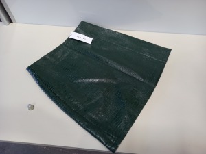 20 X BRAND NEW TOPSHOP GREEN SNAKE PRINT SKIRT UK SIZE 10 RRP £25.00 (TOTAL RRP £500.00)