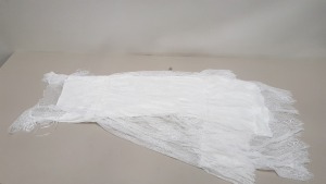 6 X BRAND NEW VILLA WHITE DRESSES SIZE 8 RRP £75.00 (TOTAL RRP £450.00)