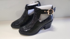 14 X BRAND NEW TOPSHOP BIANCA BLACK BOOTS - 7 X UK SIZE 6 AND 7 X UK SIZE 7 RRP £36.00 (TOTAL RRP £504.00)