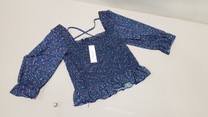 47 X BRAND NEW TOPSHOP FLOWER PRINT CROP TOP SIZES 10 AND 14 RRP £25.00 (TOTAL RRP £1175.00)