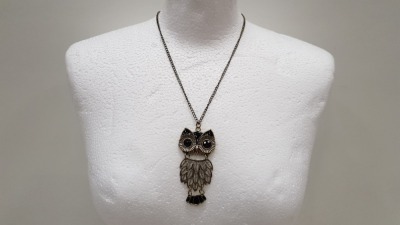 960 X BRAND NEW BOXED JEWELLERY BY PURPLE IVY BLACK & GOLD OWL NECKLACE - IN 20 BOXES