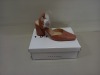 10 X BRAND NEW TOPSHOP GAZE PINK SHOES UK SIZE 6 AND 7 RRP £39.00 (TOTAL RRP £390.00)
