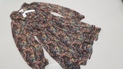 24 X BRAND NEW TOPSHOP FLOWER DETAILED LONG TOP UK SIZE 6 RRP £39.00 (TOTAL RRP £936.00)
