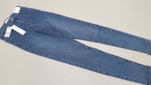 13 X BRAND NEW TOPSHOP JONI DENIM JEANS UK SIZE 6 RRP £36.00 (TOTAL RRP £468.00)