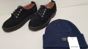 21 PIECE MIXED CLOTHING LOT CONTAINING 11 X BRAND NEW JACK & JONES ONE SIZE BEANIE HATS AND 11 X BRAND NEW TOPSHOP FURNACE BLACK SHOES SIZE 2