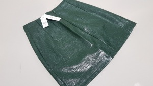 20 X BRAND NEW TOPSHOP GREEN SNAKE PRINT SKIRTS UK SIZE 8 RRP £25.00 (TOTAL RRP £500.00)