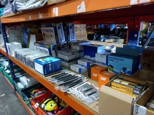 FULL SHELF CONTAINING MIXED HARDWARE TO INCLUDE - (BOSCH) DRILL BITS, (SPIT) SC9-40, BATHROOM FAN, (ALTECH) CPA CIRCULATOR PUMPS, HI-VIZ JACKETS, WIRING ACCESSORIES, (DEFENDER) HALOGEN TUBES, CONTROL UNITS ETC