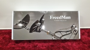 BRAND NEW FREEDMAN BLACK OFFICE SWIVEL CHAIR IN 1 BOXED - RRP £990