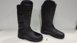 3 X PAIRS OF (ALT-BERG) BLACK LEATHER PROTECTIVE/WATERPROOF SKYWALK BOOTS - 2 X SIZE 8 AND 1 X 8 1/2
