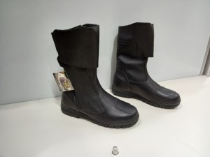 3 X PAIRS OF BRAND NEW (ALT-BERG) ROADSTER ORIGINAL BLACK LEATHER MOTOR BIKE BOOTS ALL IN SIZE 9.5
