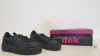 8 X BRAND NEW DEK 7 EYELET TRAINERS IN BLACK SIZE 6