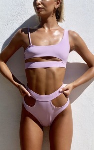 12 X BRAND NEW HUGZ MALIBU CUT OUT BIKINIS IN LILAC - SIZES L X 7, M X 5 - IN INDIVIDUAL BAGS WITH TAGS - BARCODES 4446665558957/56 - ORIG RRP £50 @ TOTAL £600