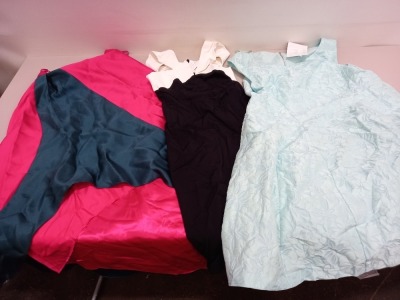 APPROX 30 X KAREN MILLEN FACTORY APPROVAL SAMPLES IE PANTS, DRESSES, BLOUSES TOPS ETC IN 2 BOXES