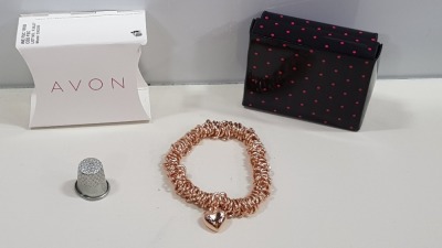 285 X BRAND NEW MELANIE HEART STRETCH BRACELET