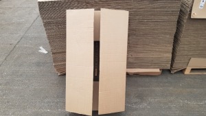 APPROX 80 X FLATPACK CARDBOARD BOXES ON ONE PALLET (ASSMEBLED BOX SIZE 980 x 600 x 250 MM)