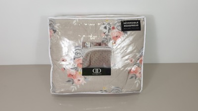 6 X BRAND NEW DREAMS & DRAPES PENELOPE FLOWER PRINTED REVERSIBLE BED SPREADS IN CORAL 2 BOXES W.