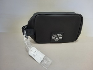 16 X BRAND NEW JACK WILLS LOUGHTON RUBBERISED WASHBAGS IN BLACK WITH SWING TICKETS RRP £24.95 EACH TOTAL £399.20 - PICK LOOSE