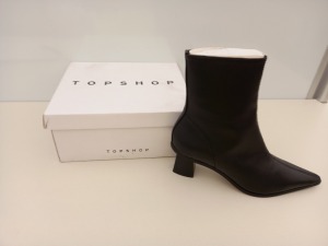 14 X BRAND NEW TOPSHOP MAILE BLACK SHOES UK SIZE 5 RRP £59.00 (TOTAL RRP £826.00)