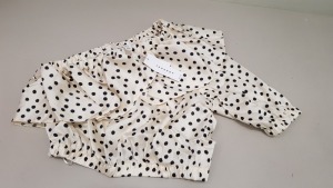 40 X BRAND NEW TOPSHOP PETITE DOTTED CROP TOP SIZE 10 AND 12 RRP £25.00 (TOTAL RRP £1000.00)