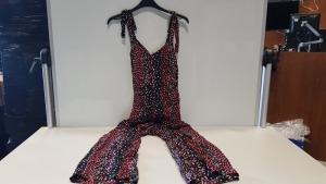 14 X BRAND NEW TOPSHOP FLOWER DETAILED JUMPSUITS UK SIZE 4 RRP £39.00 (TOTAL RRP £546.00)