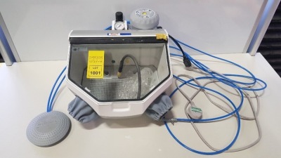 RENFERT BASIC ECO HIGH PRECISION SANDBLASTER WITH 2 TANKS, LED LIGHTING, LARGE VIEWING PANEL AND A FOOT PLATE
REFERENCE - 2949105003